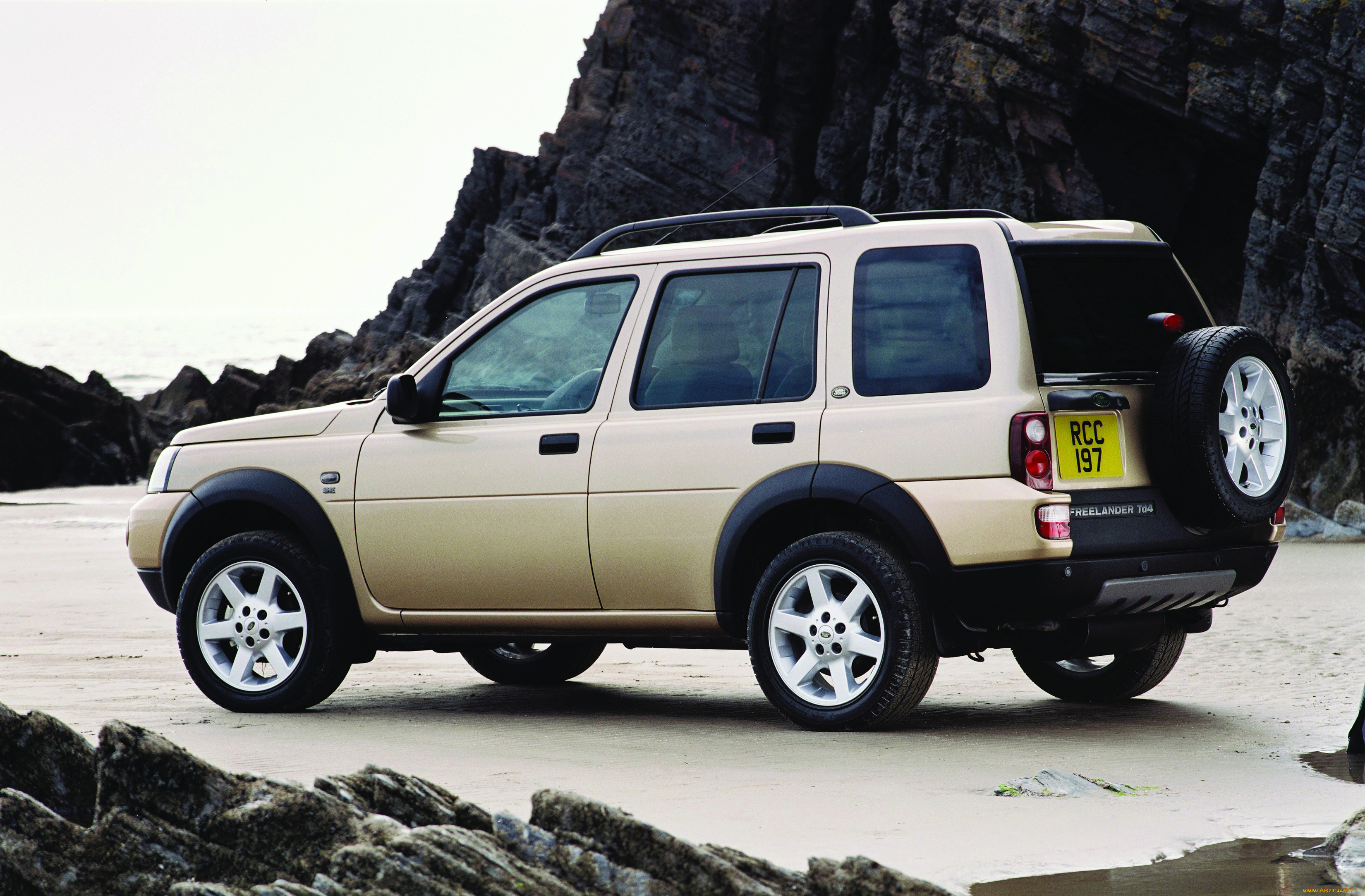 Ленд ровер фрилендер 1. Ленд Ровер Фрилендер 1 v6 дизель. Land Rover Freelander 1 фото. Freelander 1 поколение расход.